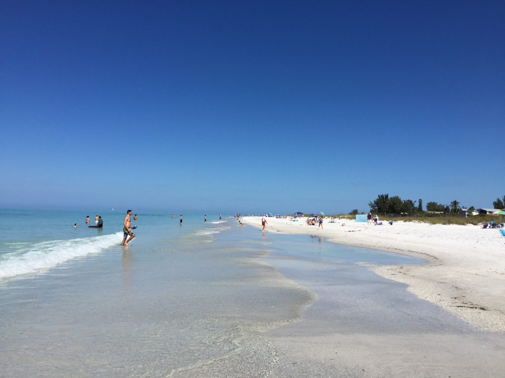 Ein Strand in Florida im Winter